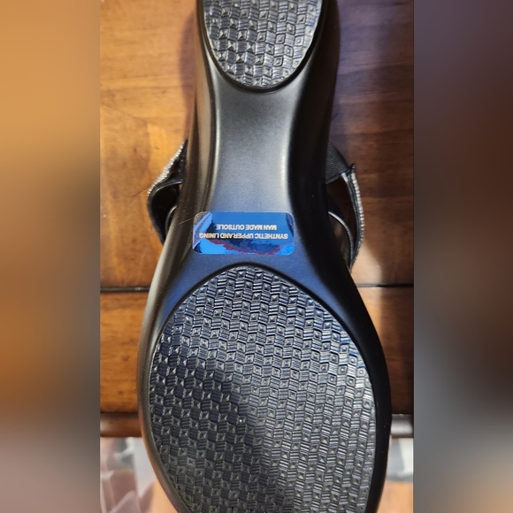 Sandals - Picture 4 of 6